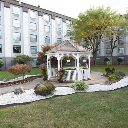 Holiday Inn - Piscataway - Somerset By Ihg Exterior photo