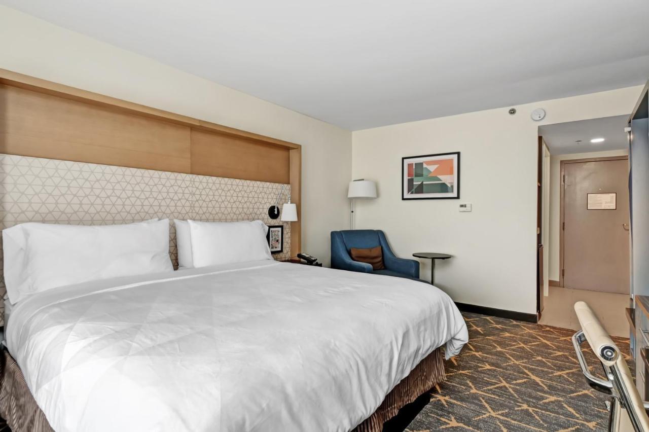 Holiday Inn - Piscataway - Somerset By Ihg Exterior photo