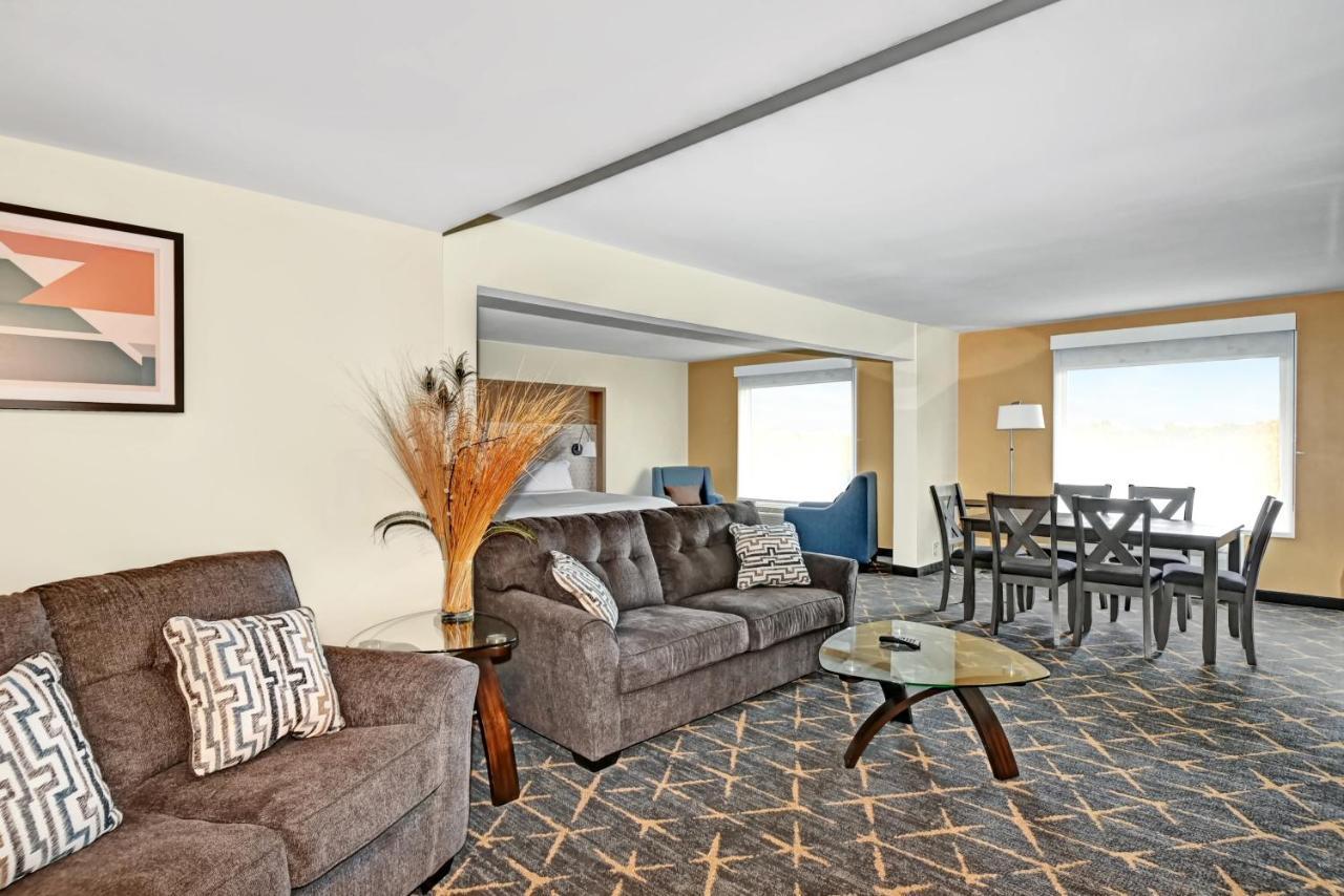 Holiday Inn - Piscataway - Somerset By Ihg Exterior photo