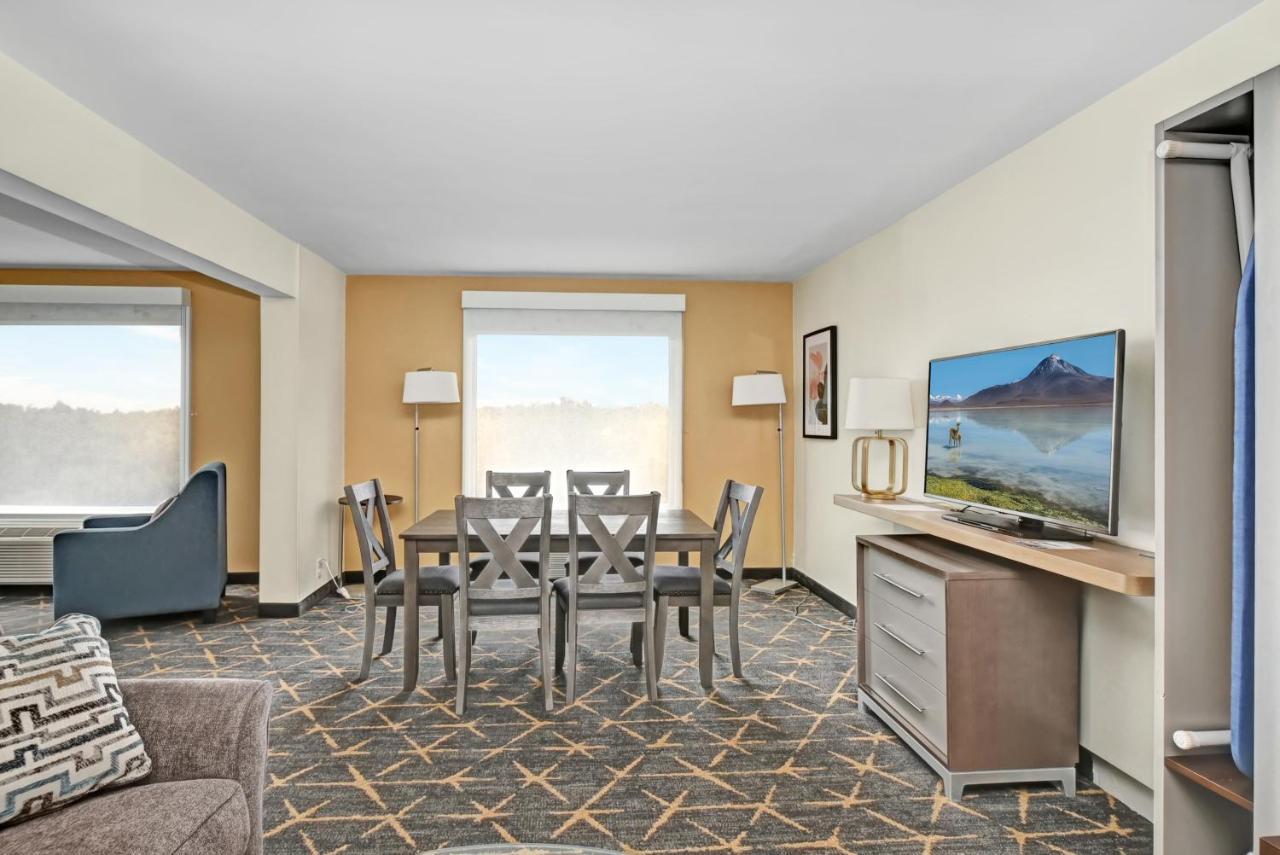 Holiday Inn - Piscataway - Somerset By Ihg Exterior photo