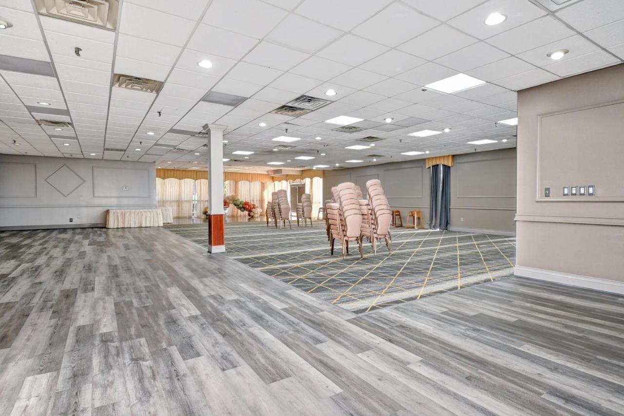 Holiday Inn - Piscataway - Somerset By Ihg Exterior photo